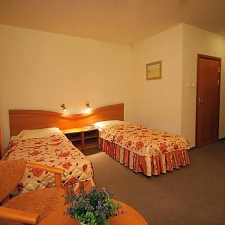 Hotel Kama Park 3*