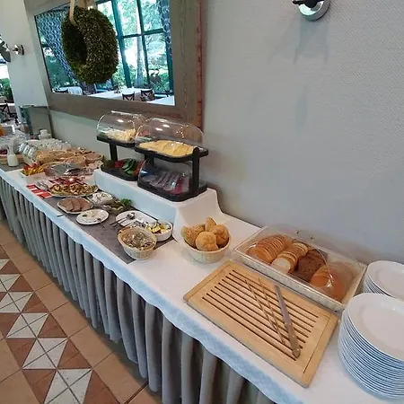 Kama Park Hotel Sierakow (Greater Poland)