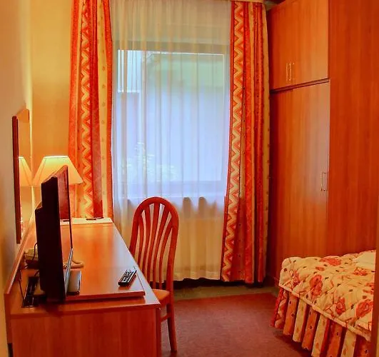 Hotel Kama Park 3*
