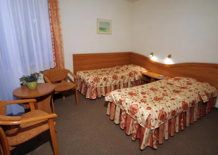 Hotel Kama Park 3*